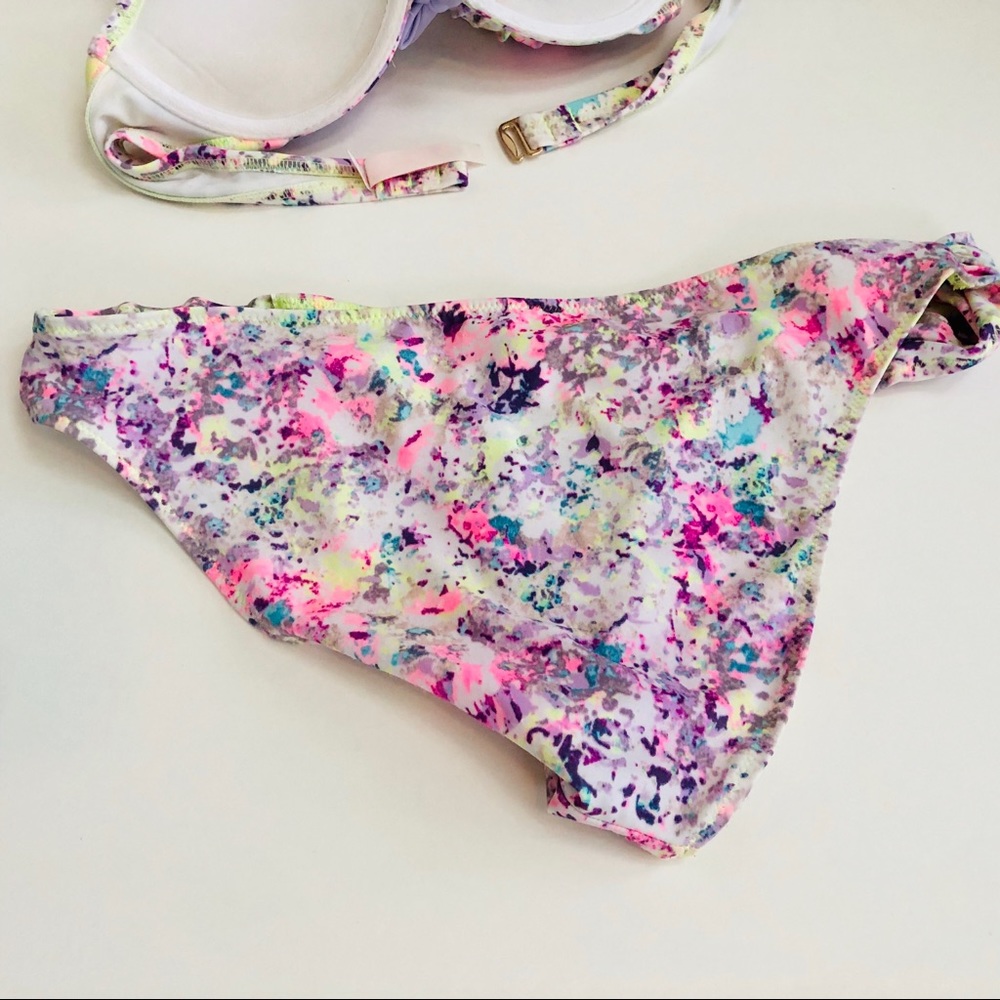 VS Victoria Secret Bombshell Bikini Adds two cups - Picture 3 of 8